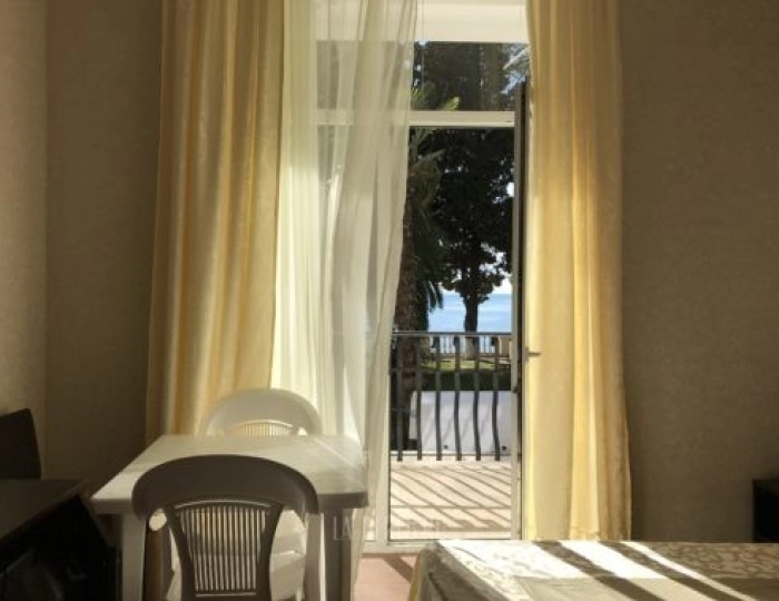 Стандартный 2-местный с балконом (вид на море) корпус 1 - Пансионат «Лазурный берег» Гагра